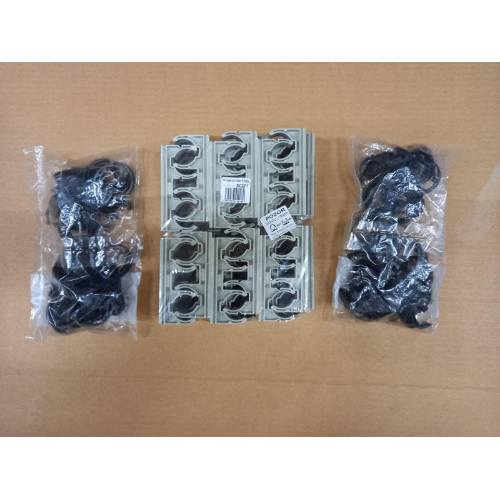 Příchytka D 2 x 32 + třmeny, 50 ks