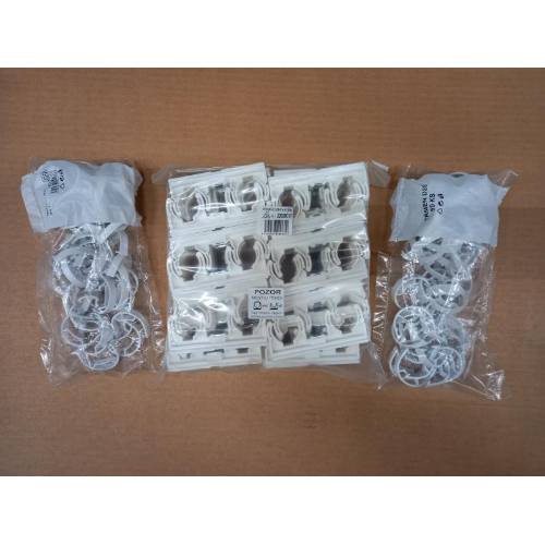 Příchytka D 2 x 28 + T s maticí, 50 ks